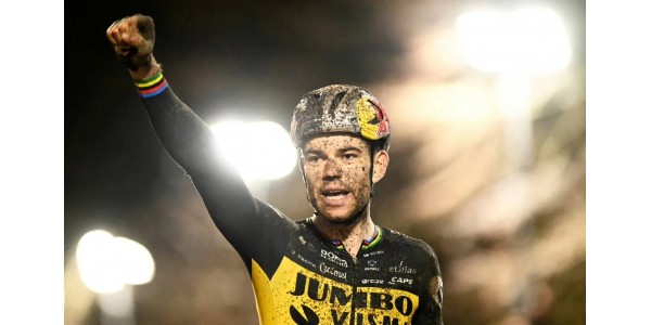 Offseason i Van Aert-stil, racers freeride-tur